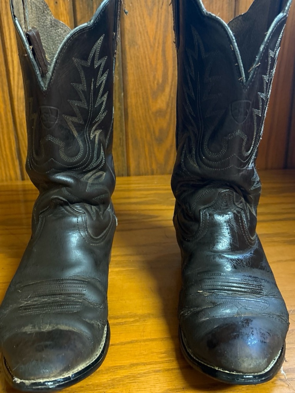 Ariat Brown Leather Western Boots with Stitch Detail